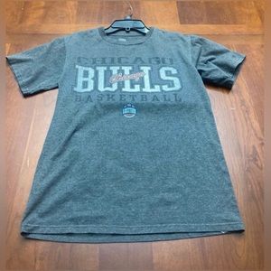 NBA Chicago Bulls Mens short sleeve t-shirt is a size Small.